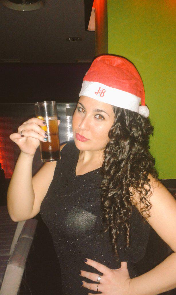 laurapraline's tweet photo. A dormir después de una noche muy intensa!! Jajaj Feliz 2015!! http://t.co/lZ9UGQ6N5E