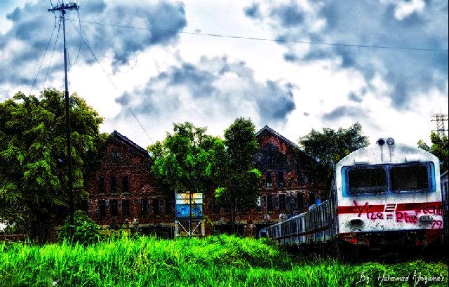 AndieAfr's tweet photo. 'Dipo Purwakarta' @DediMulyadi71 @ShareFotografi @info_purwakarta #PurwakartaIstimewa http://t.co/PsXIaboa8O