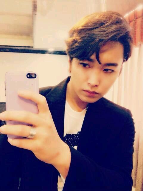 Happy birthday lee sungmin oppa, all the best for you     