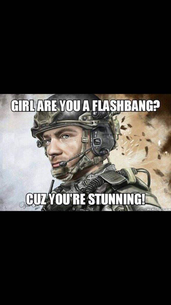DeanOHHHH_'s tweet image. Cod pick up lines, at its finest 👌😂😂