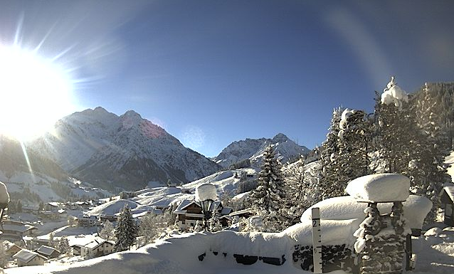 Wat een dagen, sneeuw en volle bak zon! Maar in het weekend dreigt er tijdelijk regen. wintersporters.nl/weblog/bericht…