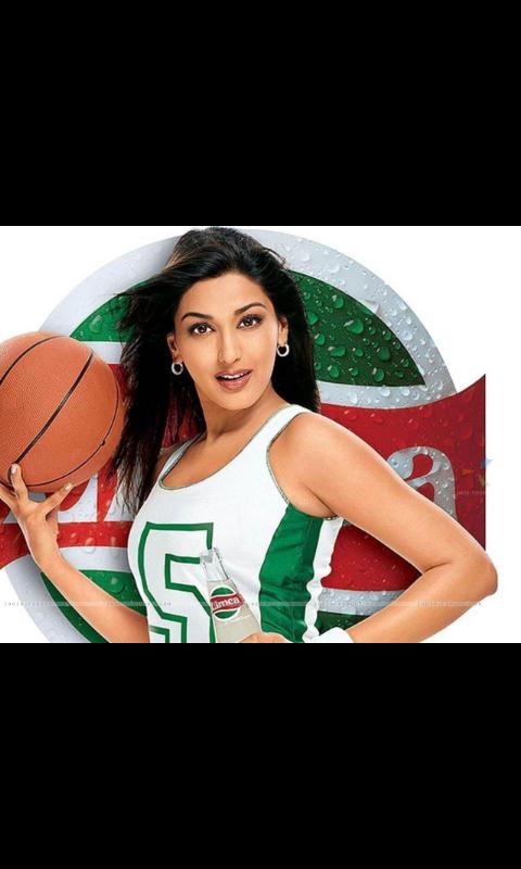 Happy birthday to sonali bendre  