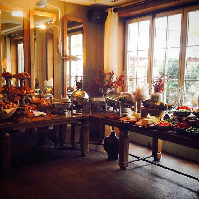 Fotoğraf karesine sığmayan Mitu Yeni Yıl Brunch Büfesi 
Our New Year Brunch Buffet... Yummy #newyear #2015 #welcome