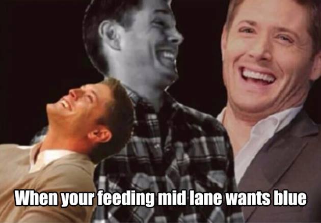 League_Crisis's tweet image. When mid Wants my blue... #LeagueOfLegends #LoLProblems