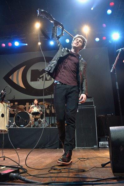 echosmith's tweet image. Happy 19th Birthday to our amazing brother @NoahSierota