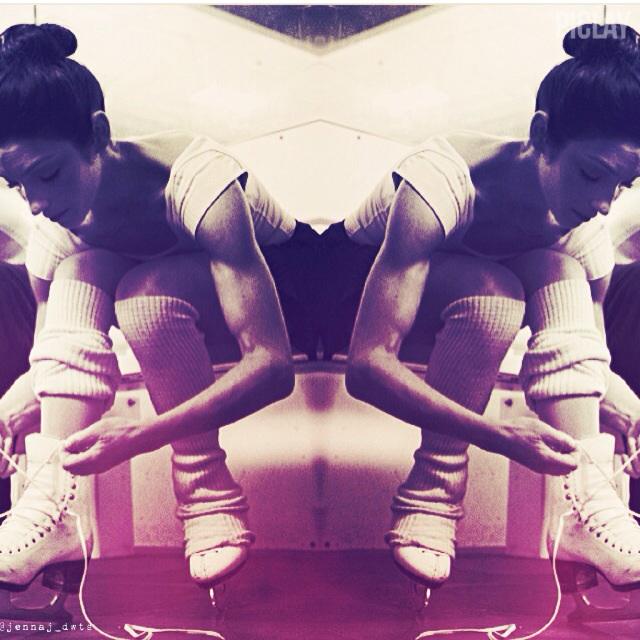 Happy birthday to the absolutely incredible Meryl Davis hope you have and amazing day  