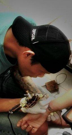 ®into artattoo (@darahkubiroe) on Twitter photo 