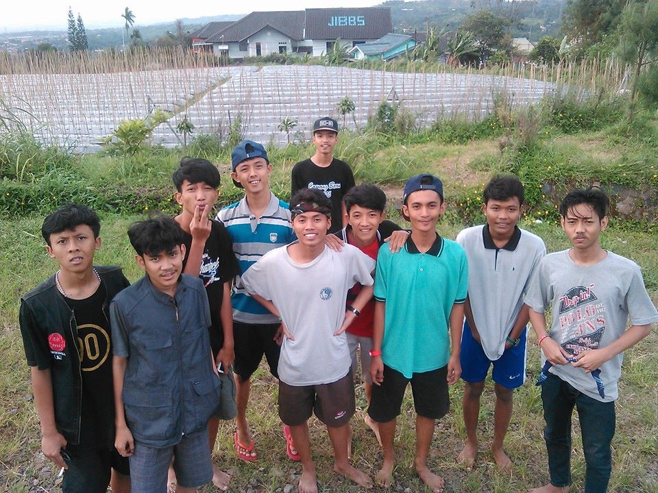 CMDofficial808's tweet photo. tampak terlihat tampan ya mereka haha http://t.co/EgrLFnyiDH