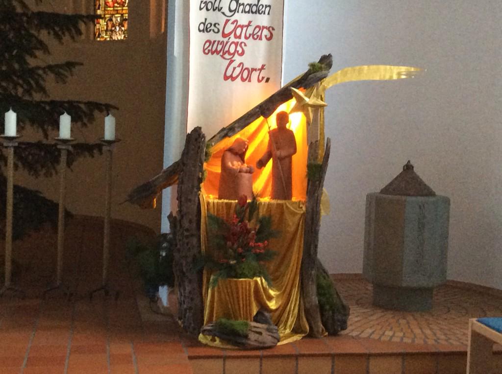 Krippe_Crib's tweet photo. Krippe in der Schutzengelkirche auf der Insel Juist. Crib in the catholic Church on the island Juist (Germany). http://t.co/jxkJtABLWC