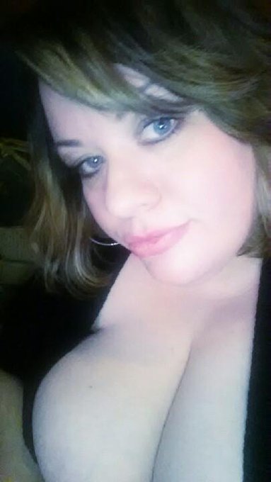 Happy muthafuckin New Year everyone! 2015 is MY year! #bossfacts #vegaslife http://t.co/da04L9div3<a href="/tag/vegaslife"class="tags"><span>#vegaslife</span></a><a href="/tag/bossfacts"class="tags"><span>#bossfacts</span></a>