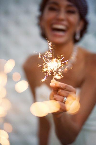 AlfredAngelo's tweet photo. Happy New Year! Best wishes for a sparkling 2015. | Photo: Colin Cowie Weddings http://t.co/LlRCCHNvYq