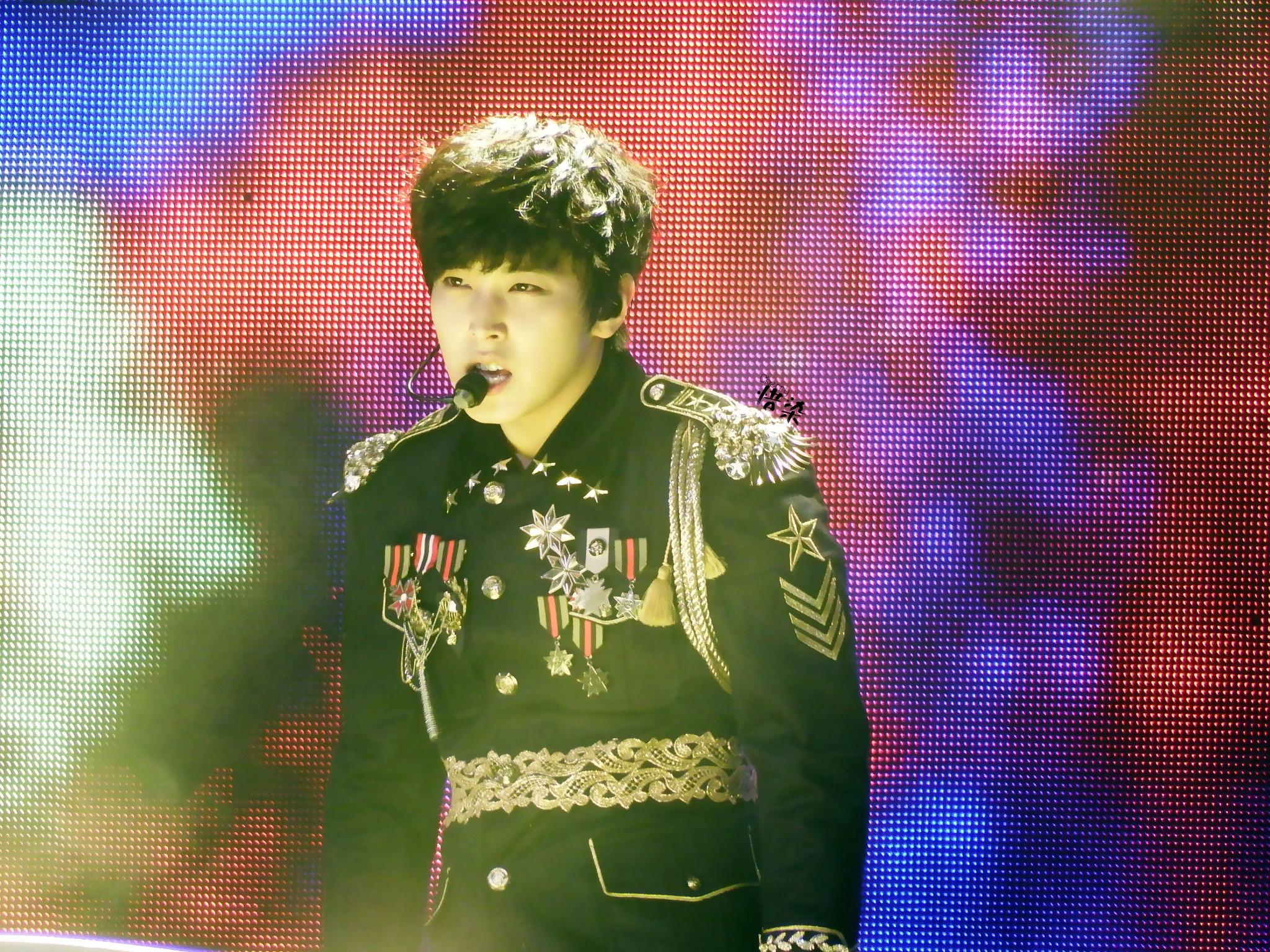  Happy Birthday Lee Sungmin Super Show6 BJ Plz DO NOT edit photos and remove logo, no commerical use 