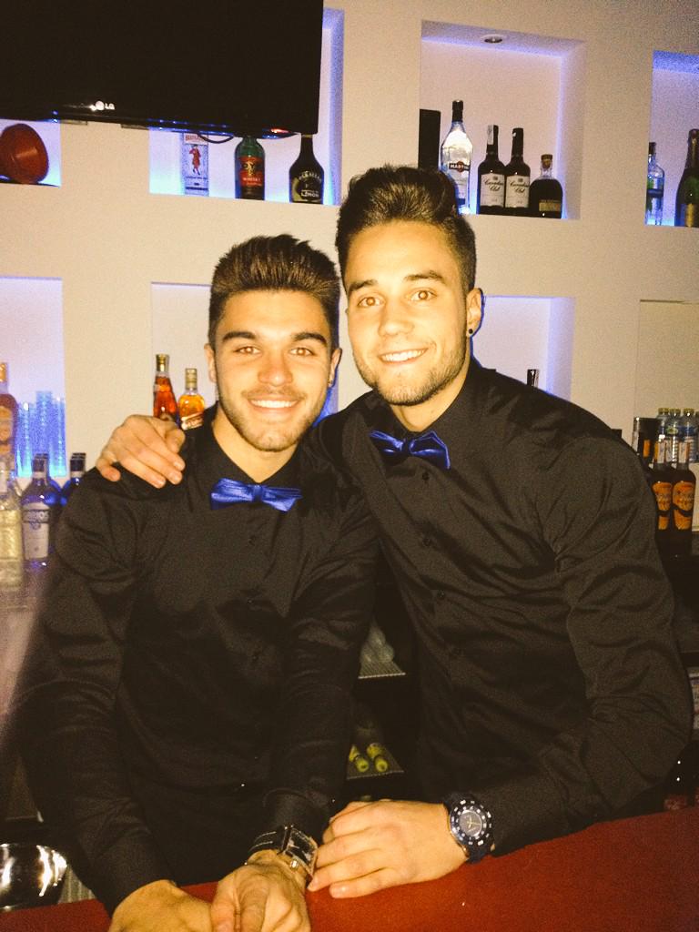 PedroVilla_9's tweet photo. Bonita nochevieja en Barra con mi @95_villar #ZippiYZappe http://t.co/pxmGtRRoTQ