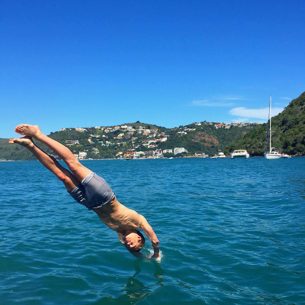 ducky dive in head first ducky dive in head first