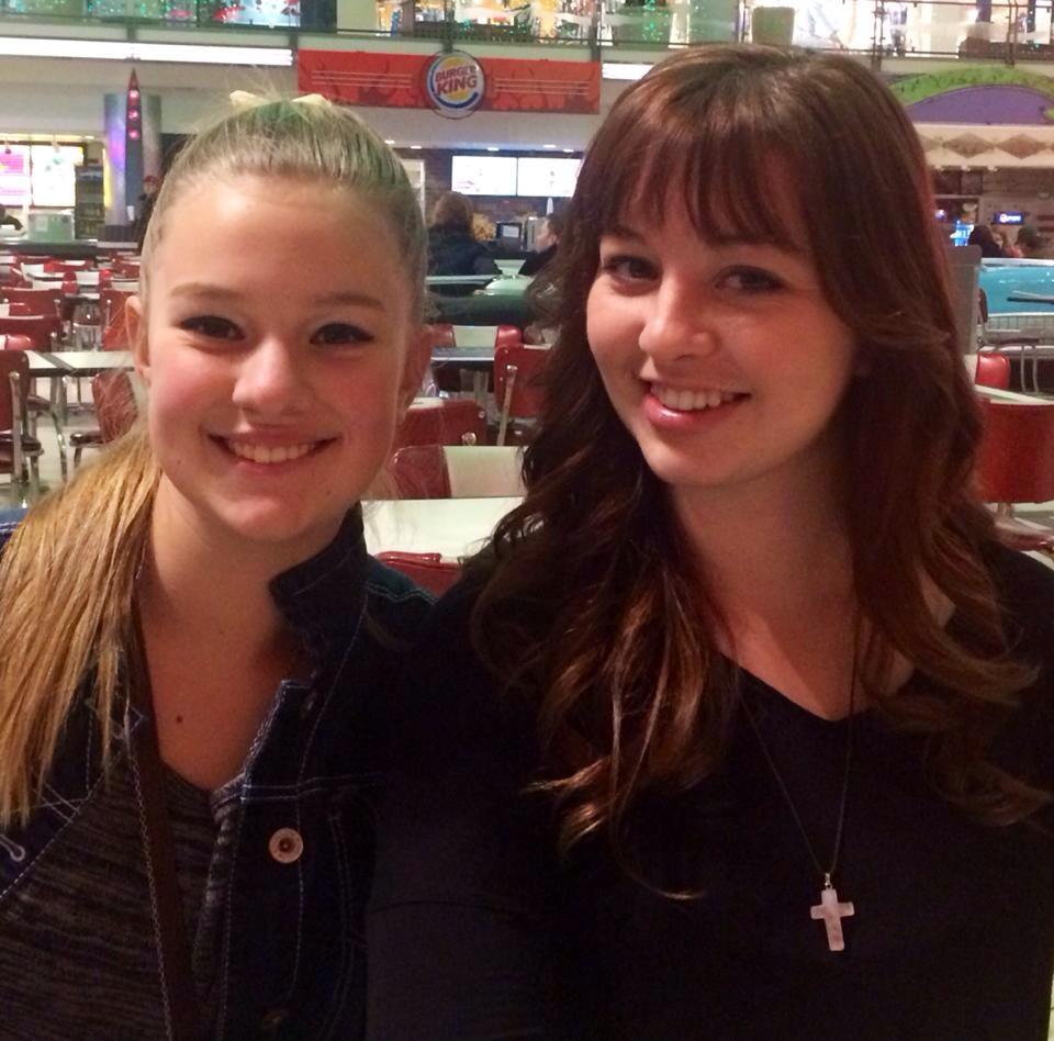 Love these girls.  Happy New Year everyone!