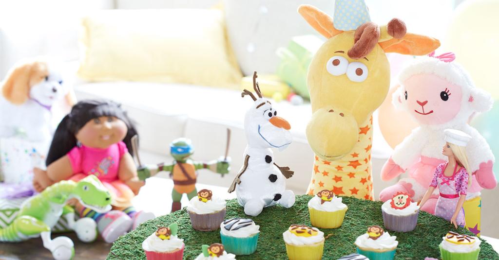 ToysRUs's tweet image. Happy birthday to all of our January Toys“R”Us kids out there!