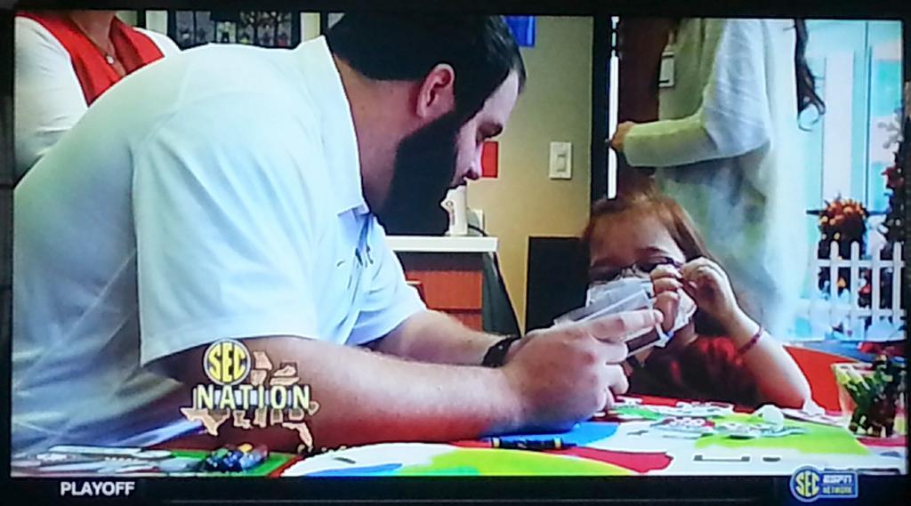 LivingCrimson's tweet photo. #Alabama RT Austin Shepherd, @ShepFoundation featured on @SECNetwork. #RollTide 

Nice to see Bama guys helping kids! http://t.co/Oxg8tk6ZZm