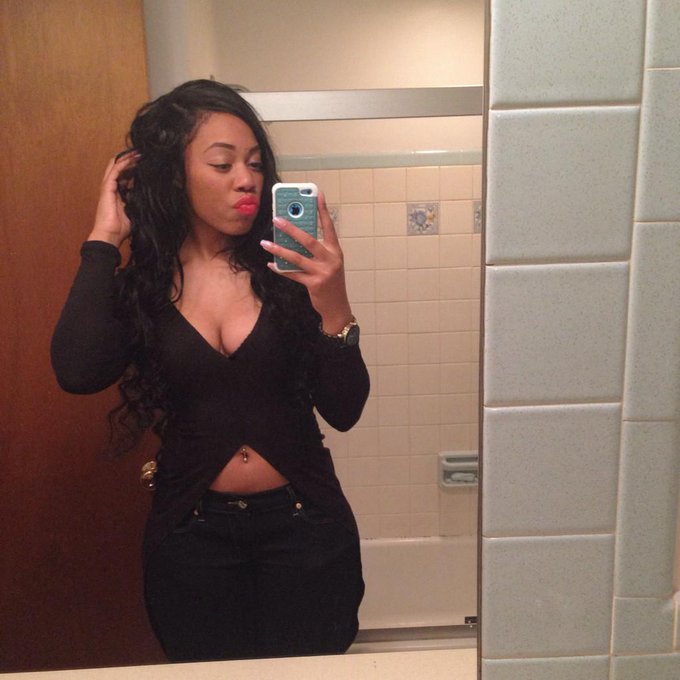 Watch February’s Finest's leaked NSFW photo on TwXstars