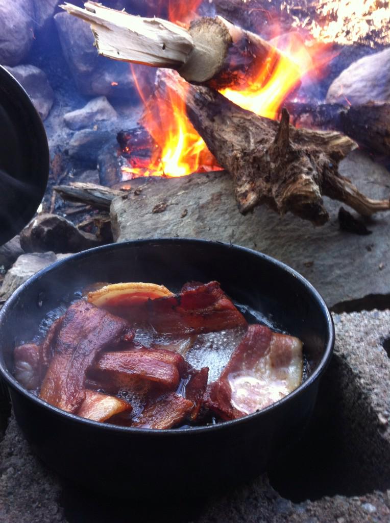 ABushcrafters's tweet photo. Bacon anyone ? http://t.co/Lqzgn5gLiX