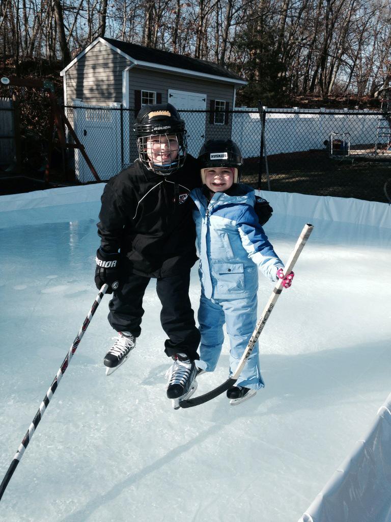 Coach_JKeefe's tweet image. First skate on backyard rink this season #keepitcold
