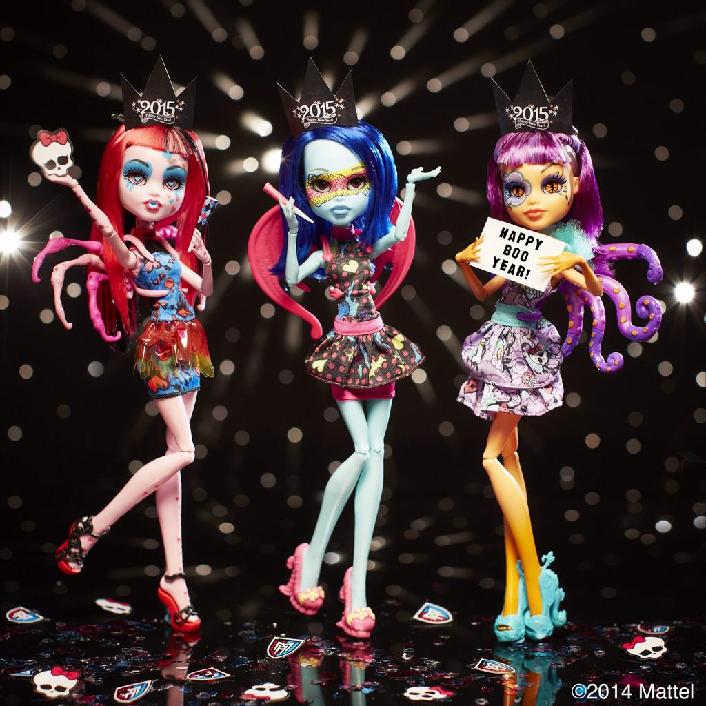 MonsterHigh's tweet photo. And so a new fangtastic adventure begins! ☀️🎉👏 #HappyBooYear #2015 #HappyNewYear #MonsterHigh http://t.co/AyEgIRqTKI
