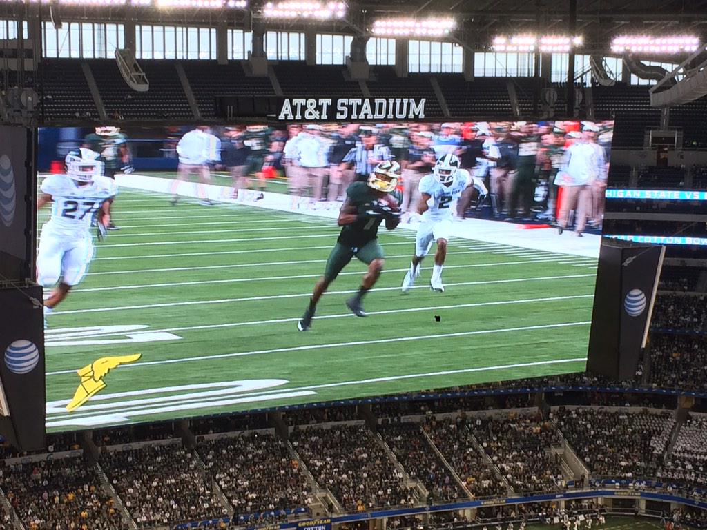 markbenno's tweet image. Wide receiver - wide open! Touchdown Baylor! #sicem #CottonBowl