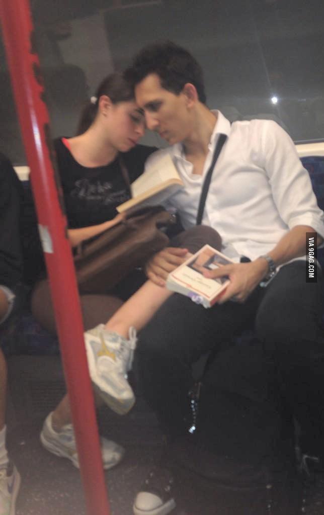 A wonderful shot for a woman reading a book for her blind husband
9gag.com/gag/aLQVjRP?re…