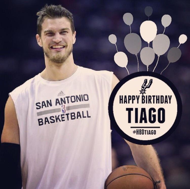 SpursNation's tweet photo. Retweet to wish @tiagosplitter a Happy Birthday! http://t.co/pWOokZ2GAp