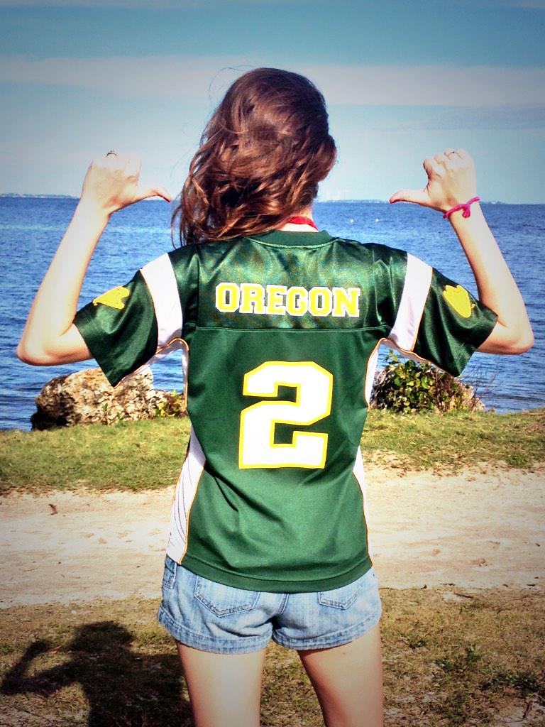 CandaceCamposWx's tweet photo. I might be in Florida but there's no doubt who I'm rooting for! #GoDucks #BeatFSU http://t.co/BS9ykpiDX5