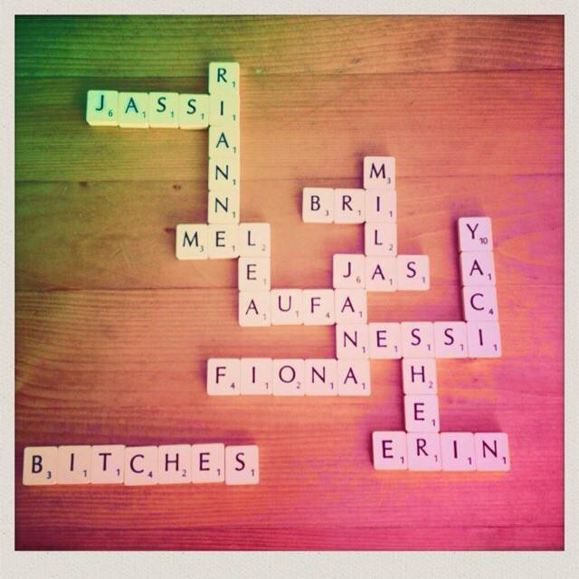 fangirlfading's tweet photo. #importantbitches5ever 💁 http://t.co/7M2F1fOtU4
