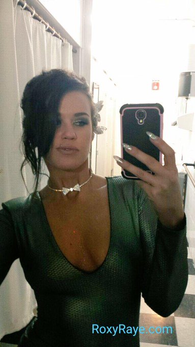 My look last night...Hope everyone had a great New year's eve/day! Much love! #NewYear2015 #NYE2015 http://t<a href="/tag/nye2015"class="tags"><span>#nye2015</span></a><a href="/tag/newyear2015"class="tags"><span>#newyear2015</span></a>