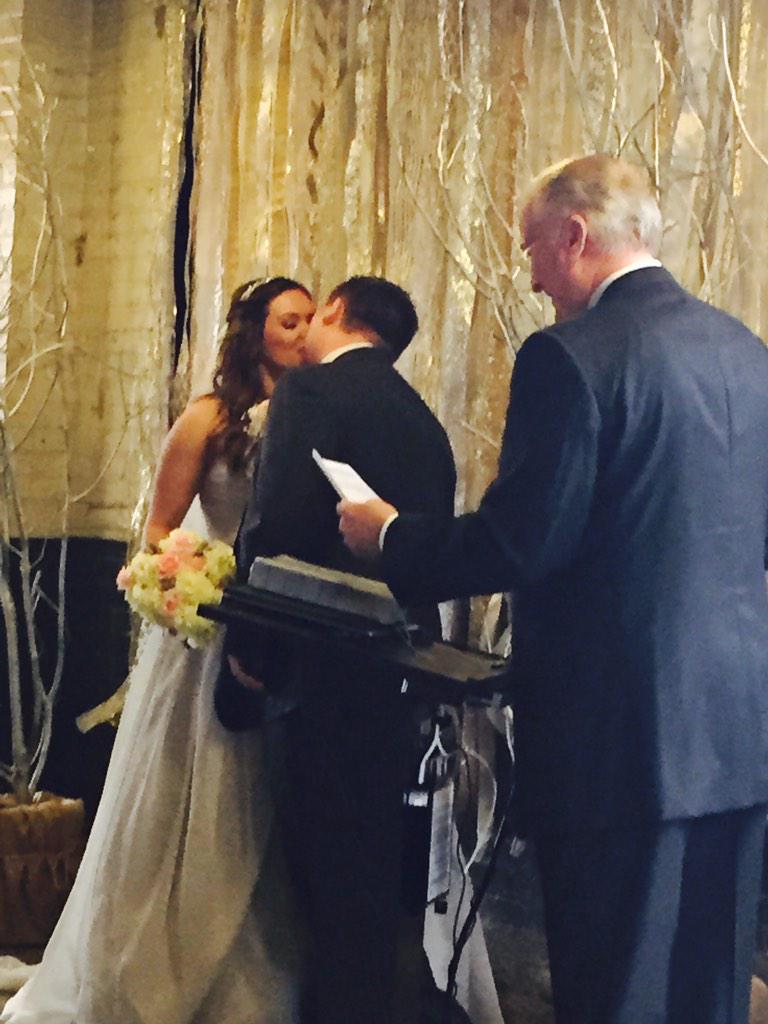 petty_draper's tweet photo. #surprise #wifey #mrsstern http://t.co/6rMgXs1vXw