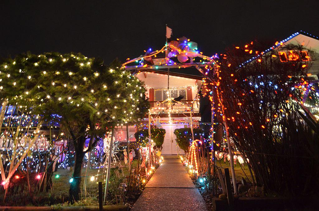 #Trinity St #Christmas #light #HometownHolidays #vancouver