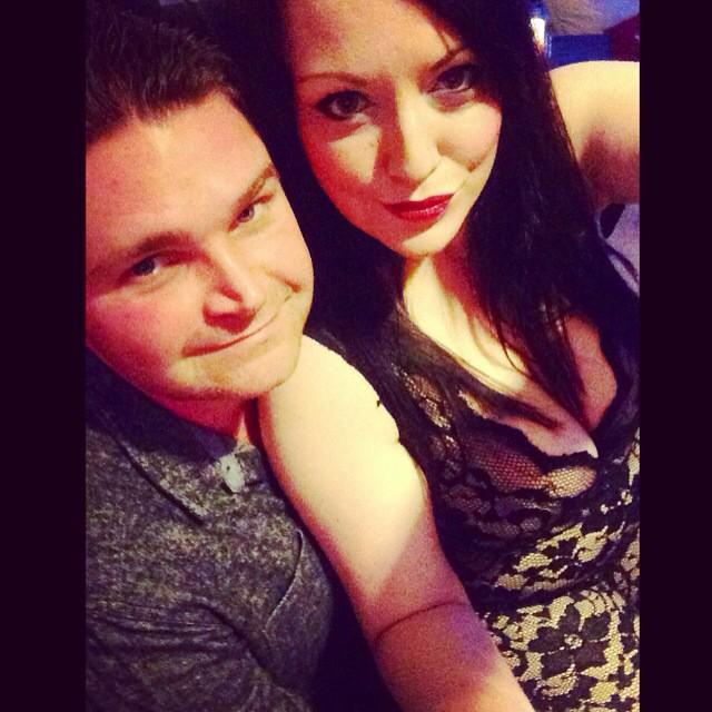 leannggraham's tweet photo. #nye @richardlewis84 #us #alldressedupnowheretogo #nitein #cody http://t.co/qzWDGd0wTs