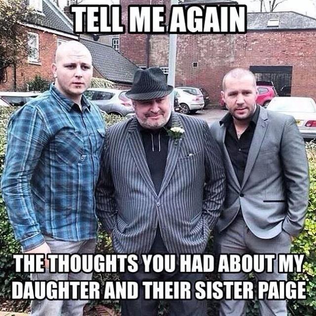 B6TPJZnCYAAApZh.jpg:large