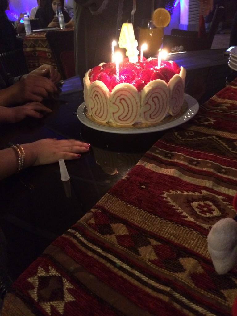 loooli2015's tweet photo. كل سنه وانتي طيبه ياروح خالتو يااحلي غرام في الدنيا احبك قد الكوني والبحر هههههه http://t.co/eNZfITSNEA