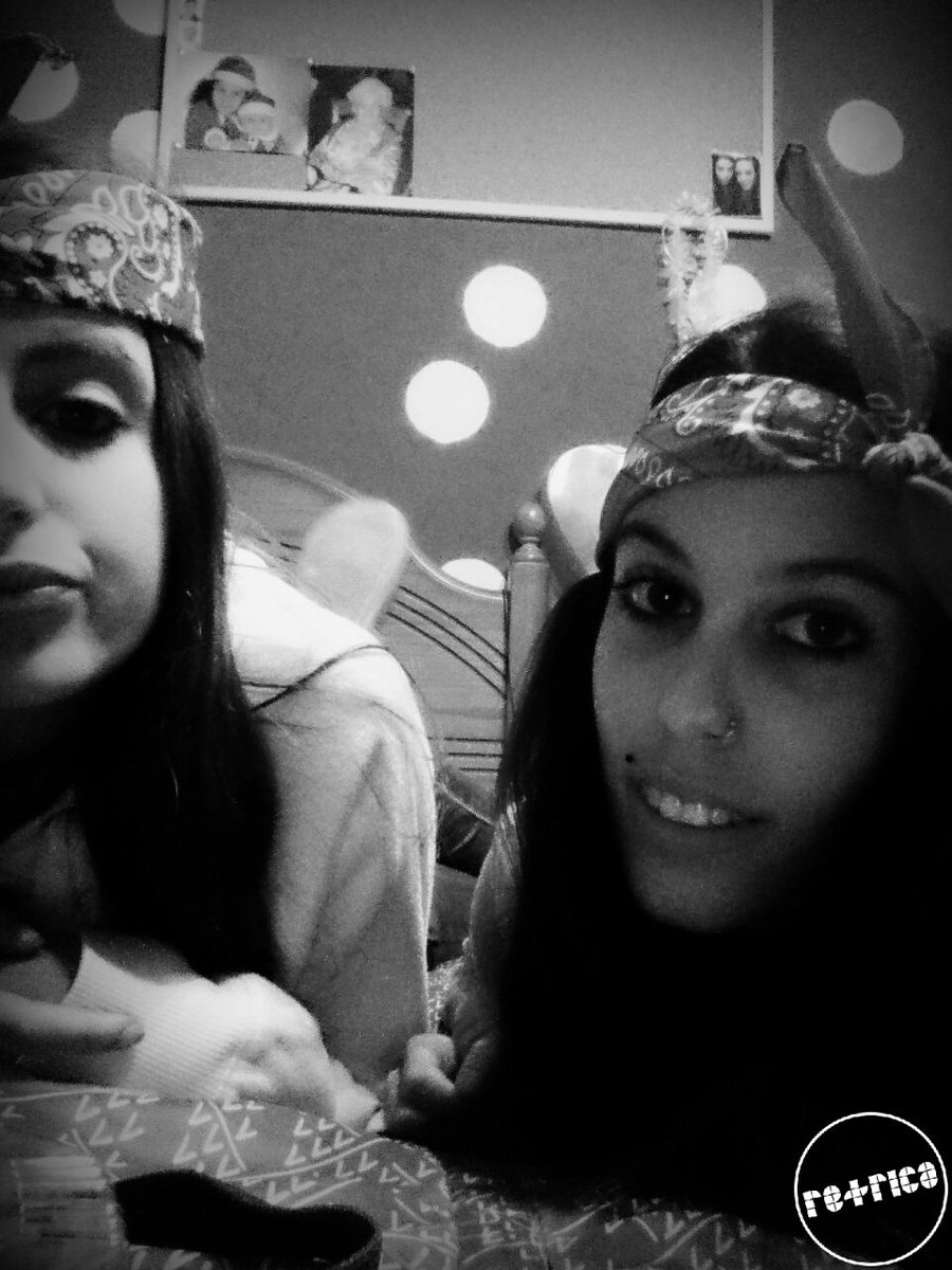 Maariicaarmenn's tweet photo. buueenisimass noches 🙈✌ http://t.co/tqkETwaRSt