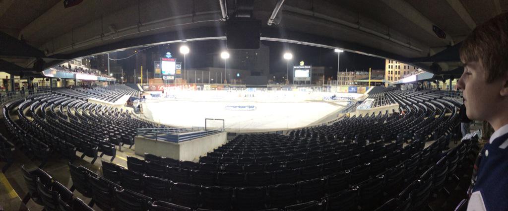 bdevils_hockey's tweet photo. Here in Toledo we have our own #WinterClassic @NHL #DevilsPuck http://t.co/Me8FJWy2Q9