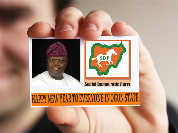 Obadara4Senate's tweet photo. Happy New Year to Everyone from Ogun @linkOGUN 
2015 Time for positive change. SDP..........is the Progress we need. http://t.co/3MQvE5YWCS
