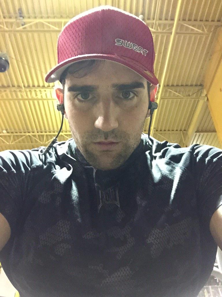 coreyswiergosz's tweet photo. @sweatcollection #hat in red rocking it! Great start to the year!! #woohoo http://t.co/zKFHbEX3gW
