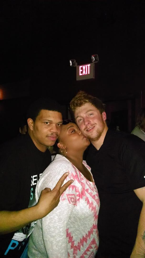 StarringHym's tweet photo. Happy new year 2015 #TURNTUPTOTHEMAX http://t.co/UwvEOhy9e3