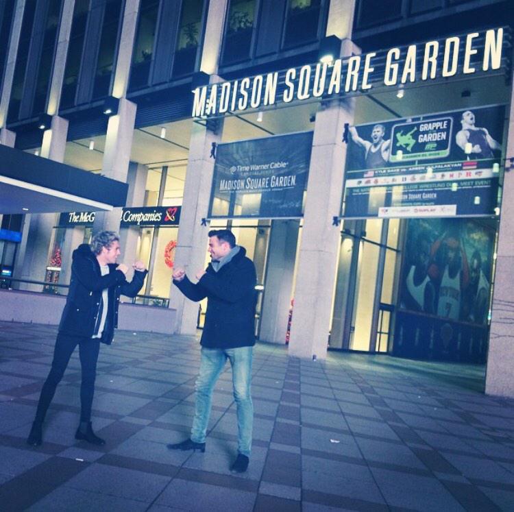 euphoriahxrry's tweet image. spot the difference ¿? @NiallOfficial @mikephillips009