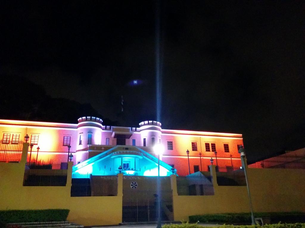 ChepeCletas's tweet image. No conoche SJ de noche? En 1 semana tendremos el 1er Nocturbano de 2015! Reservas: goo.gl/UXF9HH