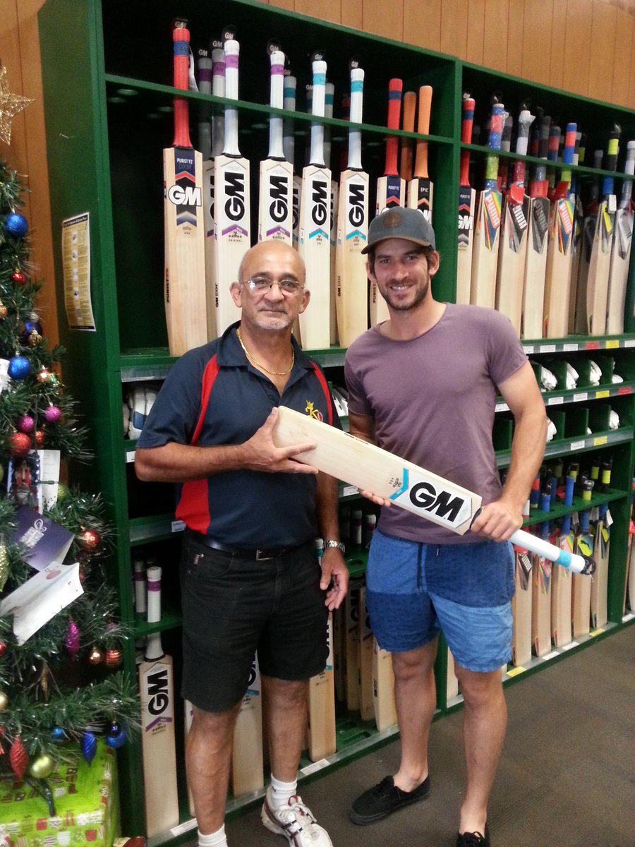 KingsgroveSport's tweet image. Look who popped in today @KingsgroveSport... #JoeBurns #RohitSharma #AkshayPatel &amp;amp; #WriddhimanSaha