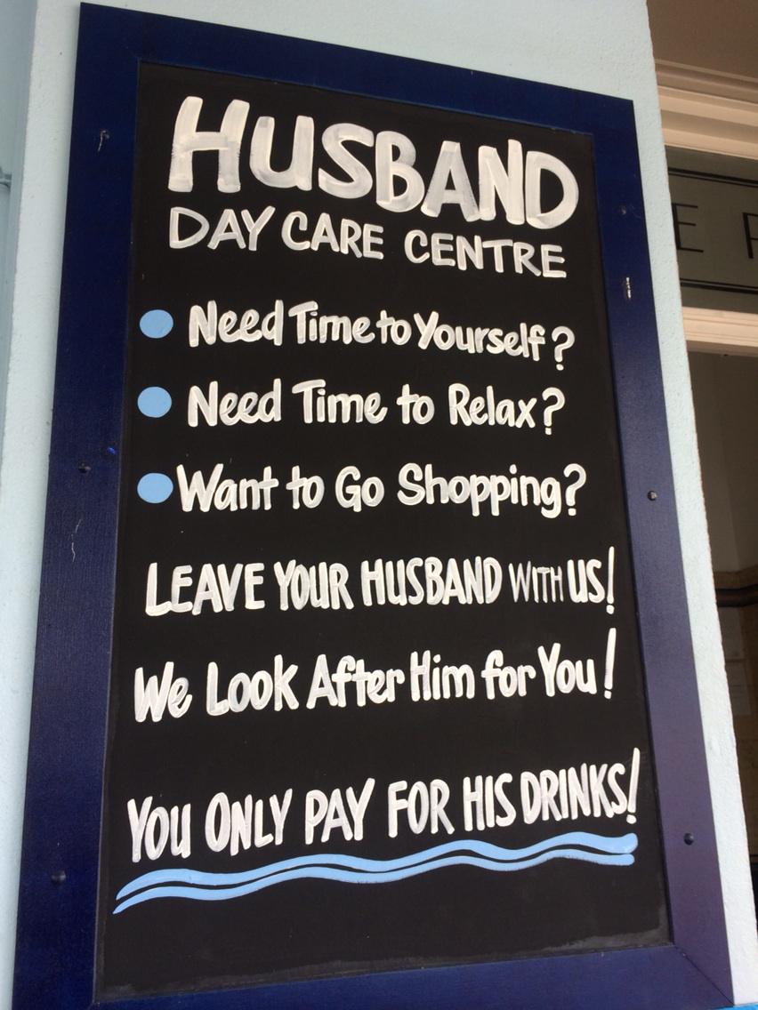 hansonmedia's tweet photo. Gotta love the Pier Hotel @coffscoast hotel PR. #leavepass #yourwally http://t.co/2eM1g0nptv