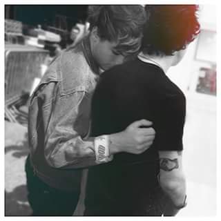 ChavisGar's tweet photo. We want this #ModestOutAzoffIn #ModestIsHomophobic #LarryIsReal http://t.co/5zjNlDP9rw