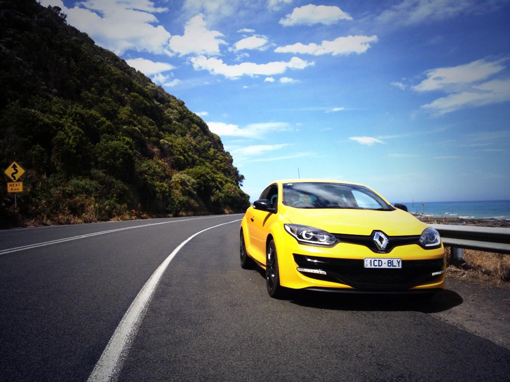 DavidZalstein's tweet photo. #HappyNewYear from me and one dusty @RenaultAU #Megane #RS265 #Happy2015 http://t.co/i37JnXmsBp