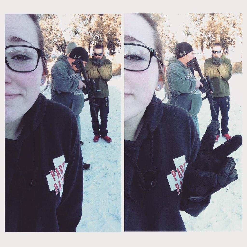 des421's tweet photo. Shooting with the boys in celebration of Falco coming home. I missed you bro 💕☺️ #shooting#ak47#ar15#babe#Oregon http://t.co/sqLAFjKyxX