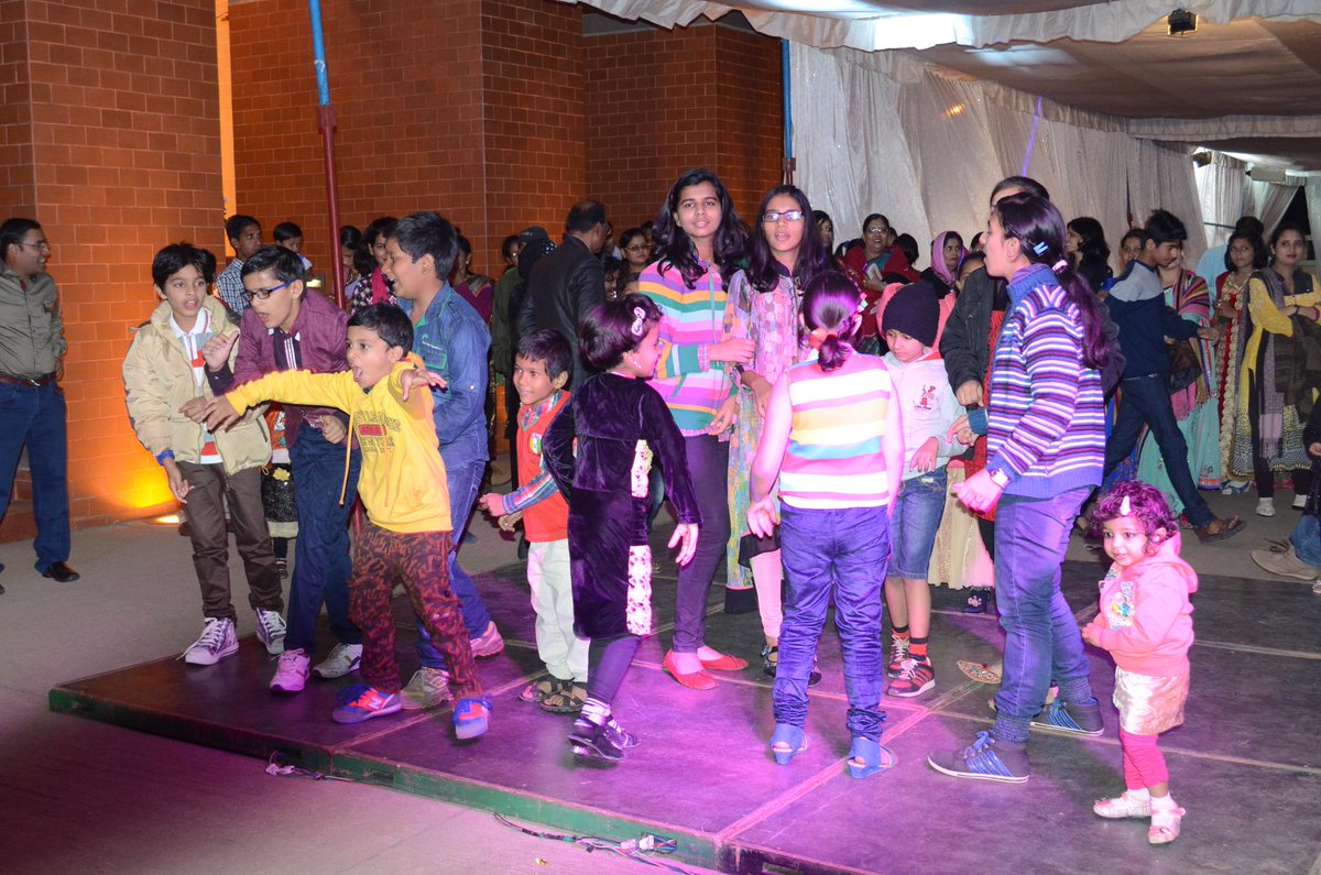 ibgroup_india's tweet image. IBGians New Year Celebration
#Celebration #HNY2015 #HappyNewYearEverybody #family #business 
ibgroup.co.in