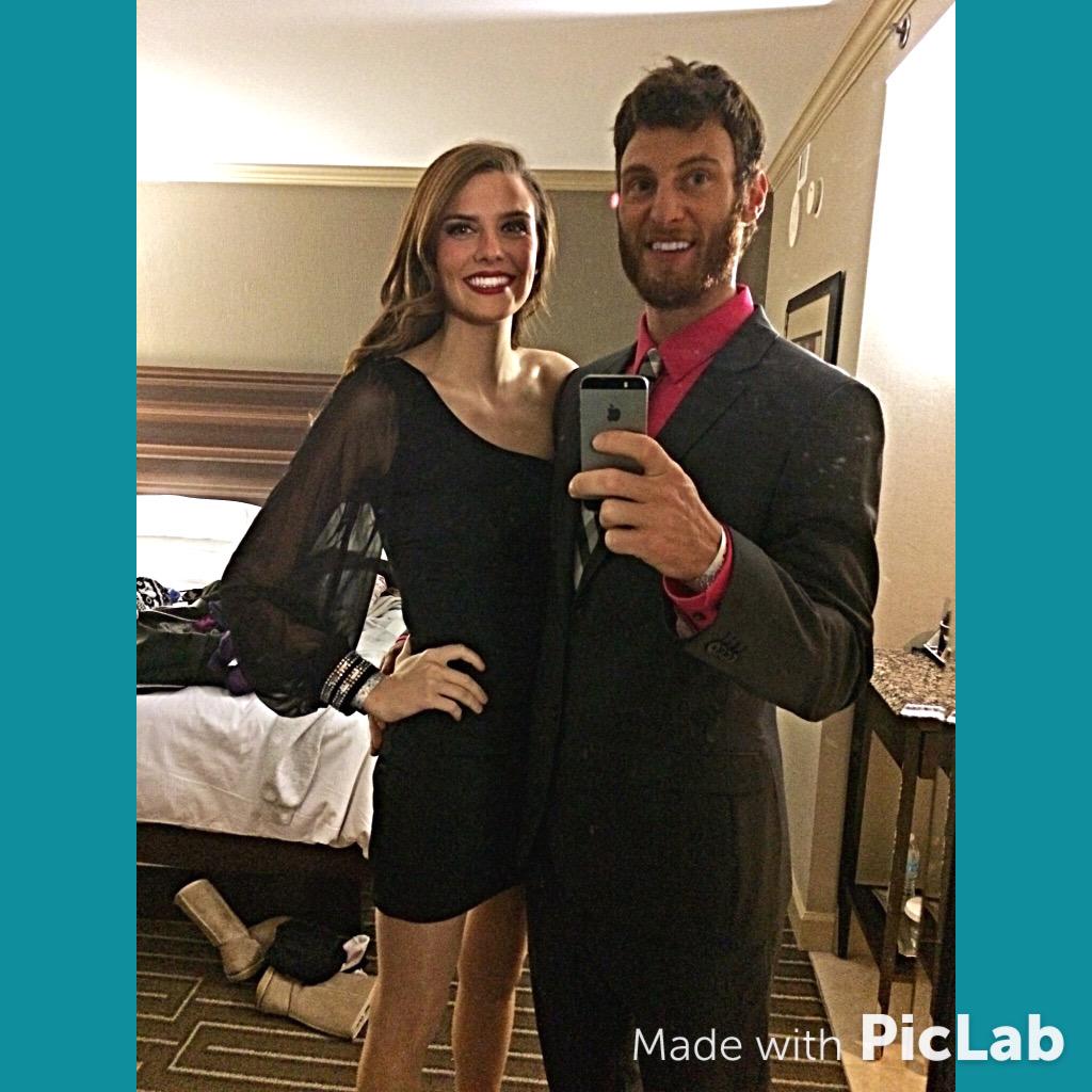 k_dog20's tweet image. #HappyNewYear #Happy2015 #newmannewyear #wesexy #heisspiffy 😍 🎉2⃣0⃣1⃣5⃣🎉